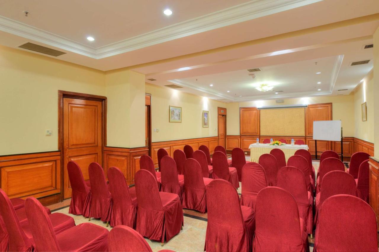 Radisson Hotel Kathmandu Exterior foto